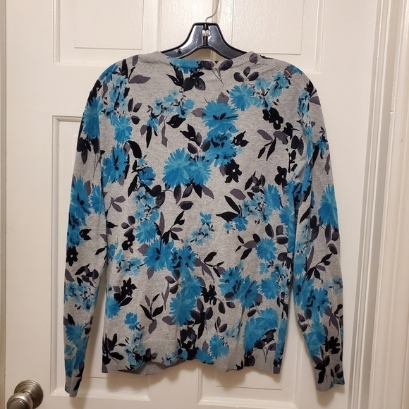 Karen Scott Floral Print Button Front Cardigan, Size Large, classic - Picture 9 of 10